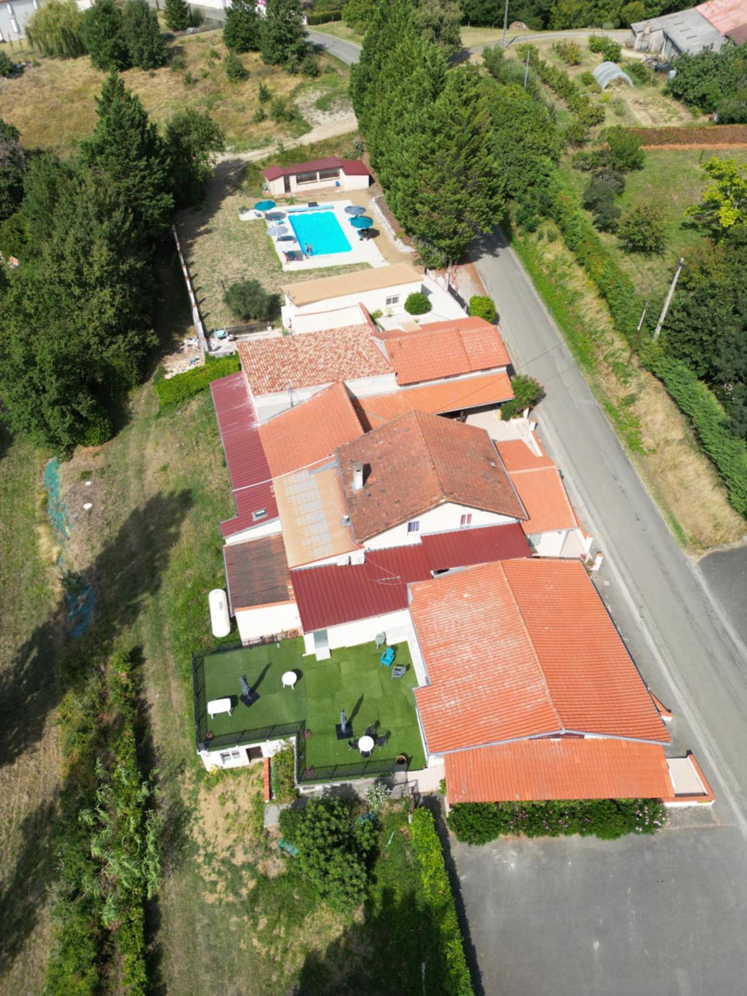 Logis Des Cretes De Pignols Hotel Moissac Bagian luar foto