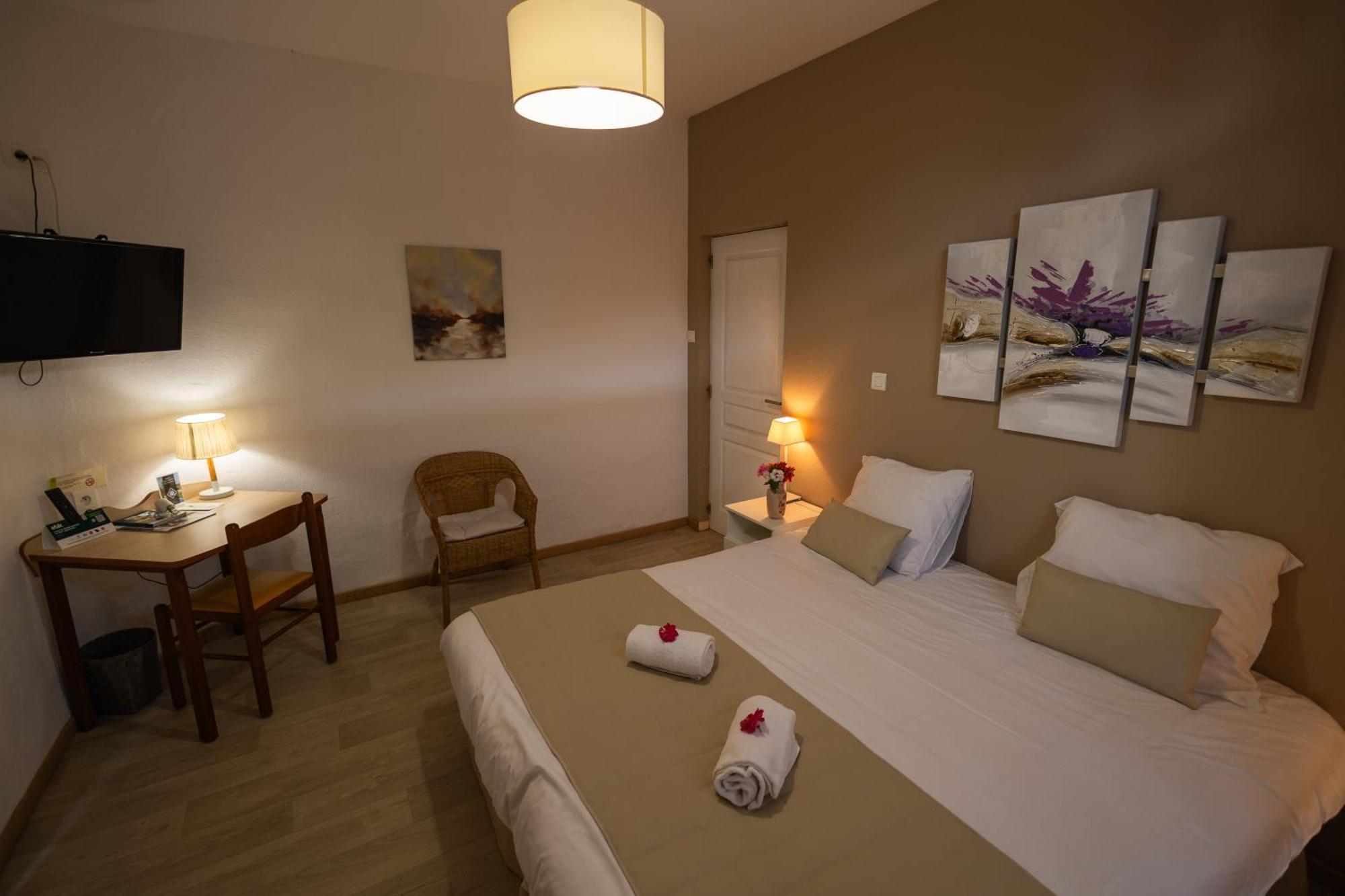 Logis Des Cretes De Pignols Hotel Moissac Bagian luar foto