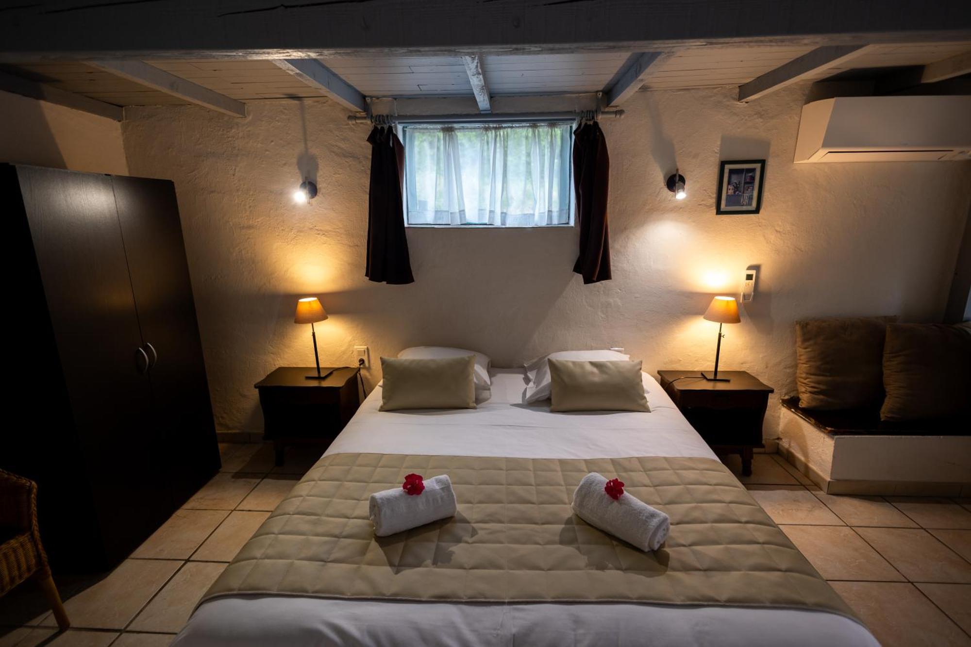 Logis Des Cretes De Pignols Hotel Moissac Bagian luar foto