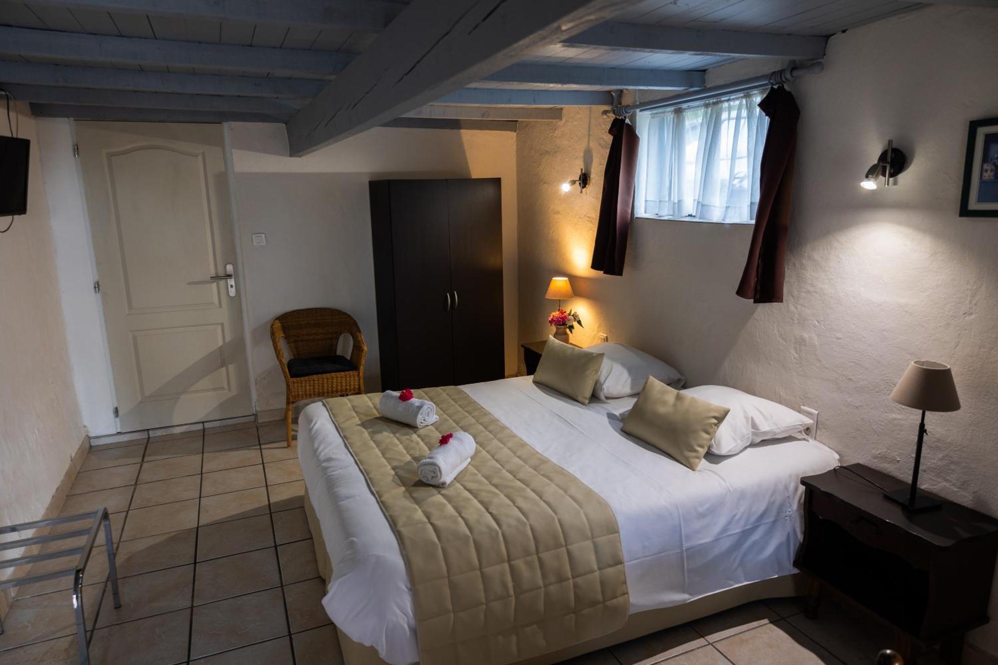 Logis Des Cretes De Pignols Hotel Moissac Bagian luar foto