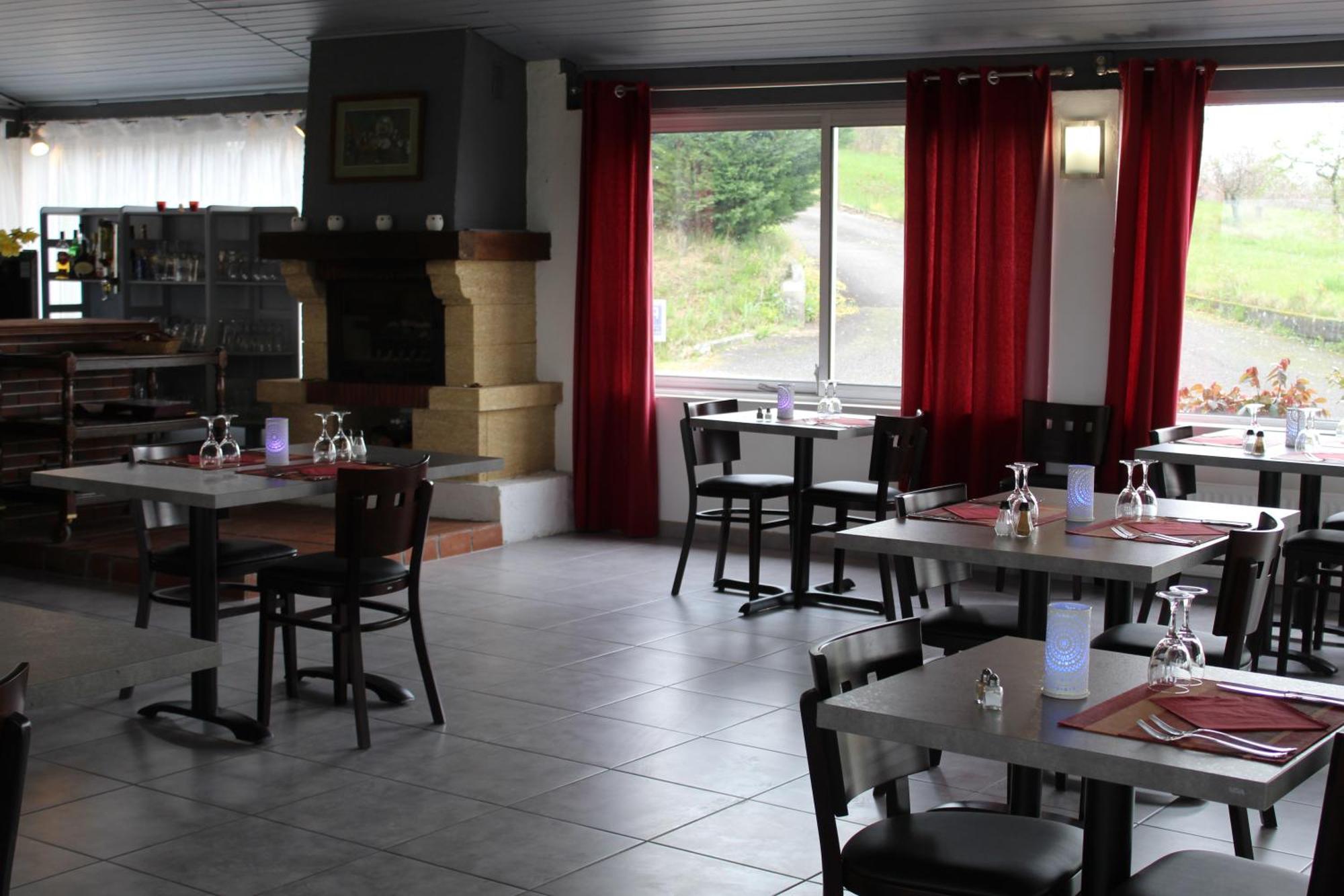 Logis Des Cretes De Pignols Hotel Moissac Bagian luar foto