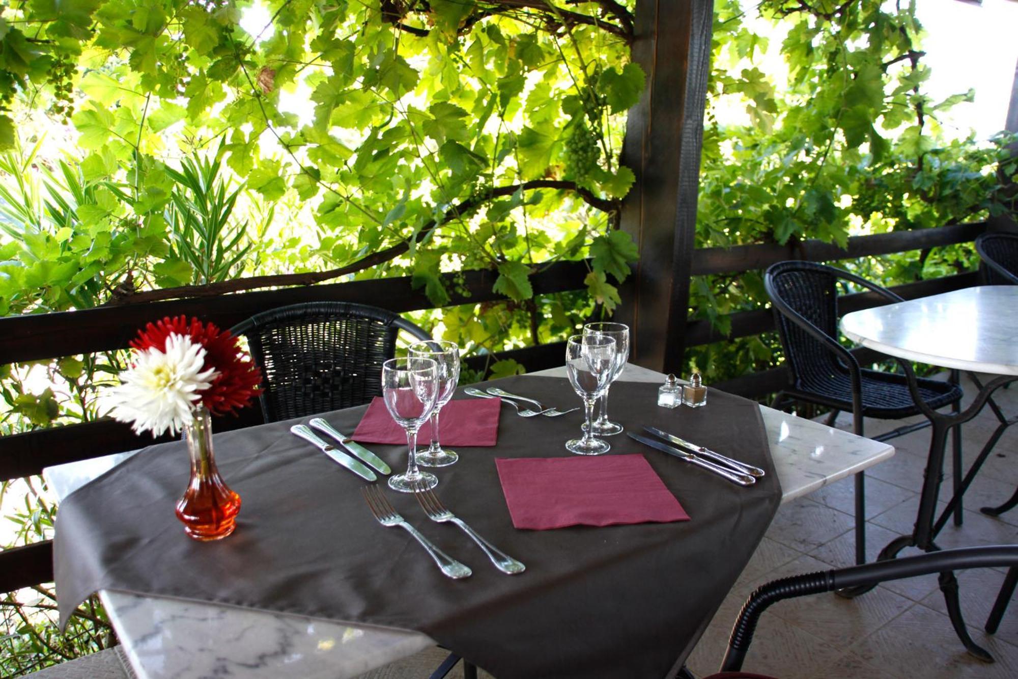 Logis Des Cretes De Pignols Hotel Moissac Bagian luar foto
