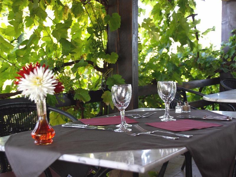 Logis Des Cretes De Pignols Hotel Moissac Bagian luar foto