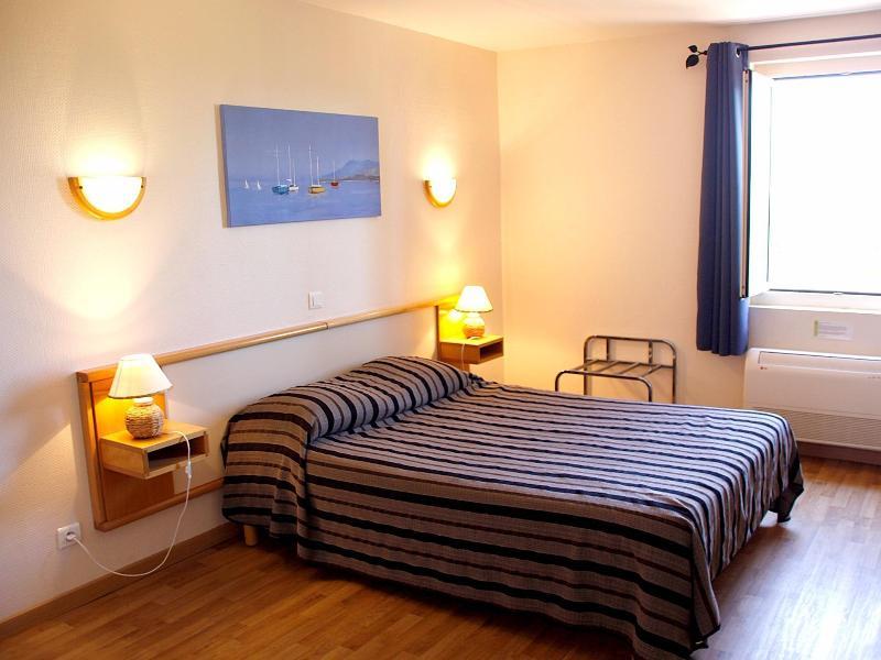 Logis Des Cretes De Pignols Hotel Moissac Bagian luar foto