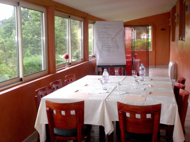 Logis Des Cretes De Pignols Hotel Moissac Bagian luar foto
